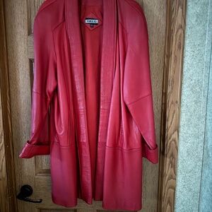 STILL AVAILABLE Spotless, vintage leather swing jacket